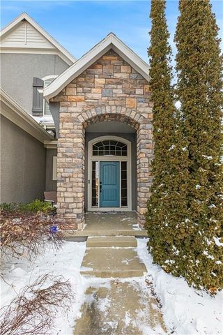 15540 Eby Street, Overland Park, KS 66221