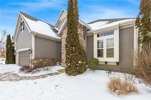 15540 Eby Street, Overland Park, KS 66221