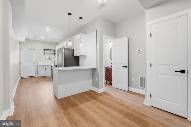 1410 E LANVALE ST, Baltimore, MD 21213