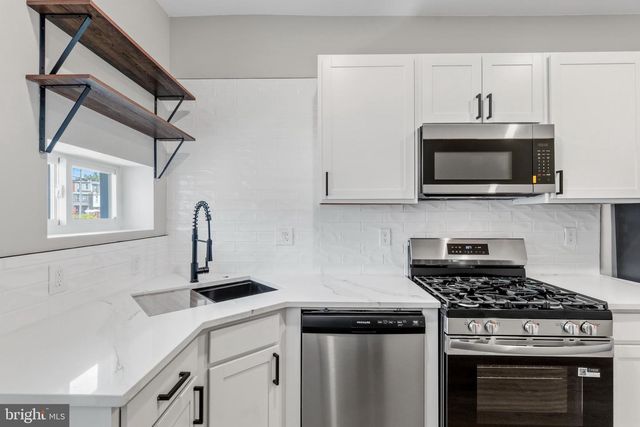 1410 E LANVALE ST, Baltimore, MD 21213