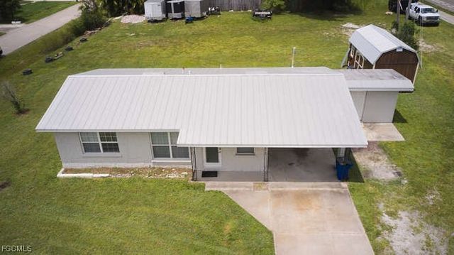 1637 Piney RD, North Fort Myers, FL 33903