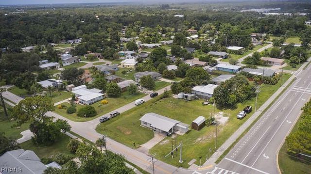 1637 Piney RD, North Fort Myers, FL 33903