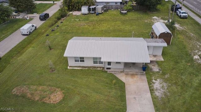 1637 Piney RD, North Fort Myers, FL 33903