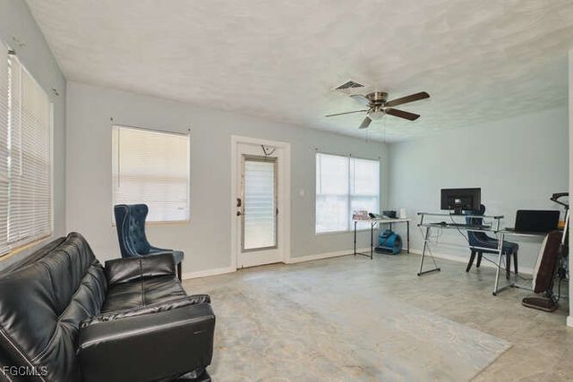 1637 Piney RD, North Fort Myers, FL 33903