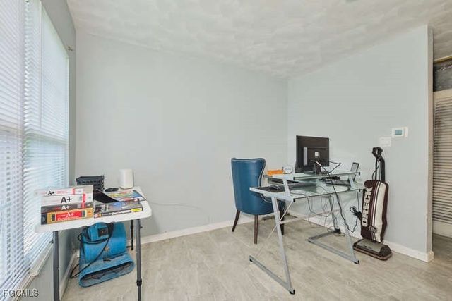 1637 Piney RD, North Fort Myers, FL 33903