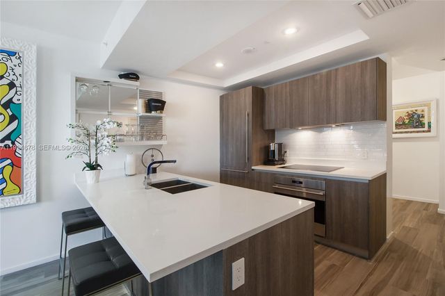 801 S Miami Ave 2308, Miami, FL 33130