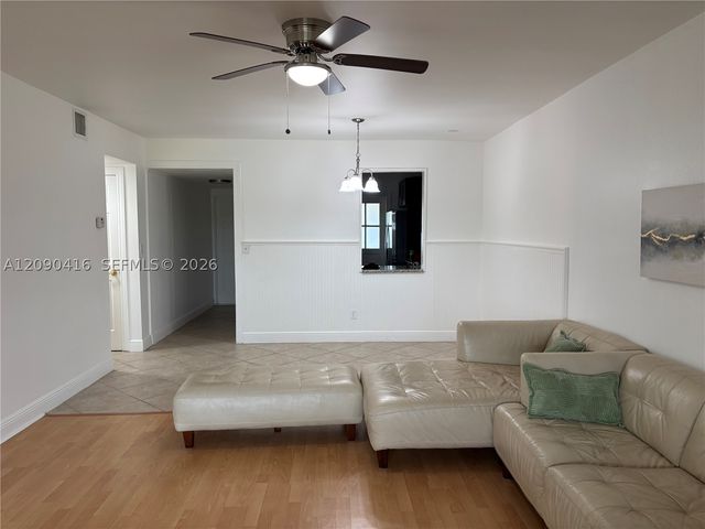 2500 SW 81st Ave 403, Davie, FL 33324