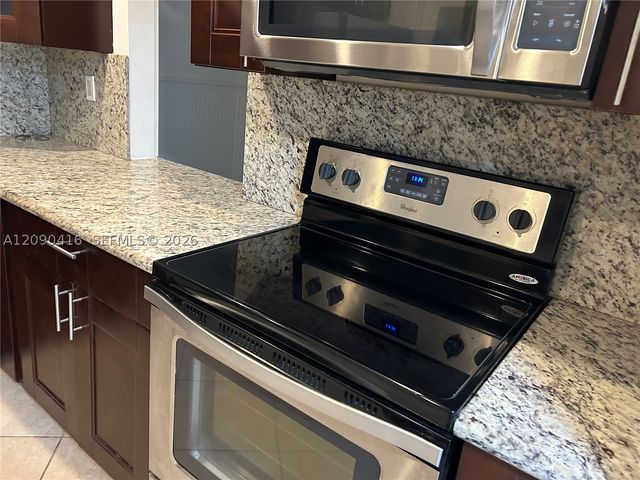 2500 SW 81st Ave 403, Davie, FL 33324