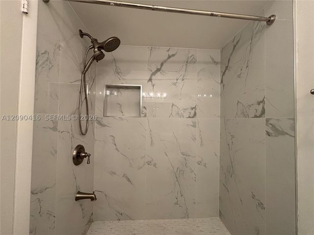 2500 SW 81st Ave 403, Davie, FL 33324
