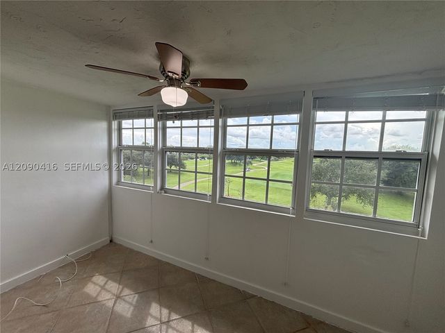 2500 SW 81st Ave 403, Davie, FL 33324