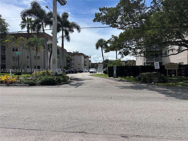 2500 SW 81st Ave 403, Davie, FL 33324