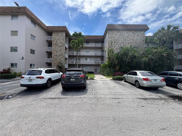 2500 SW 81st Ave 403, Davie, FL 33324