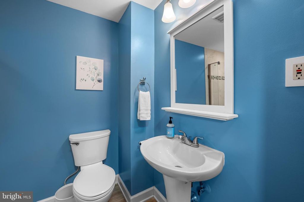 Image 14 of property listing at 132 OSTEND ST W, Baltimore, MD 21230