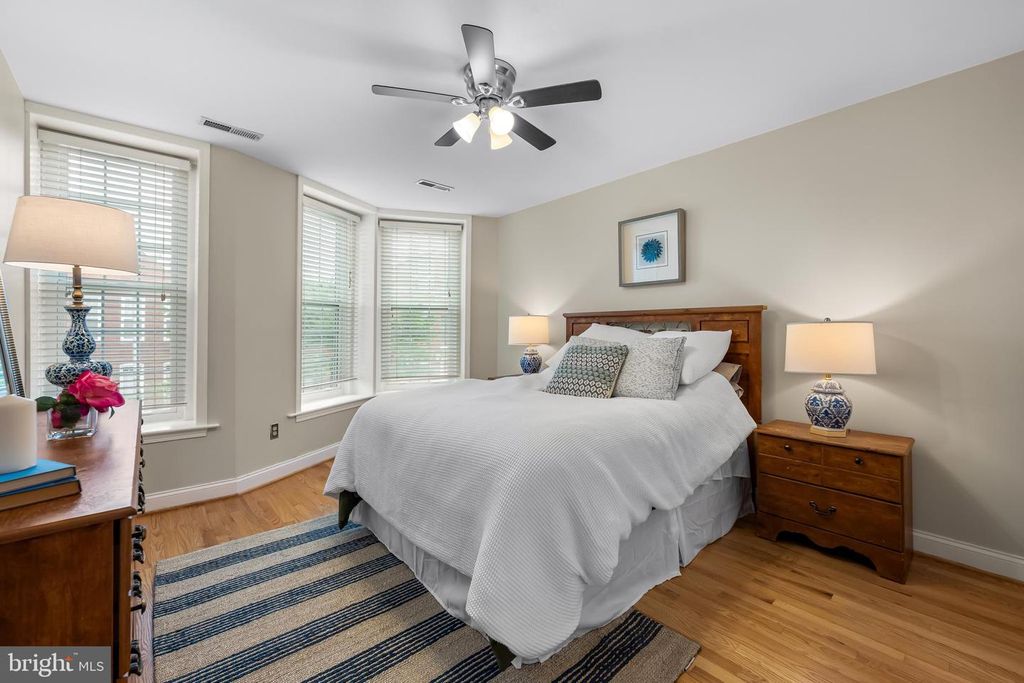 Image 19 of property listing at 132 OSTEND ST W, Baltimore, MD 21230