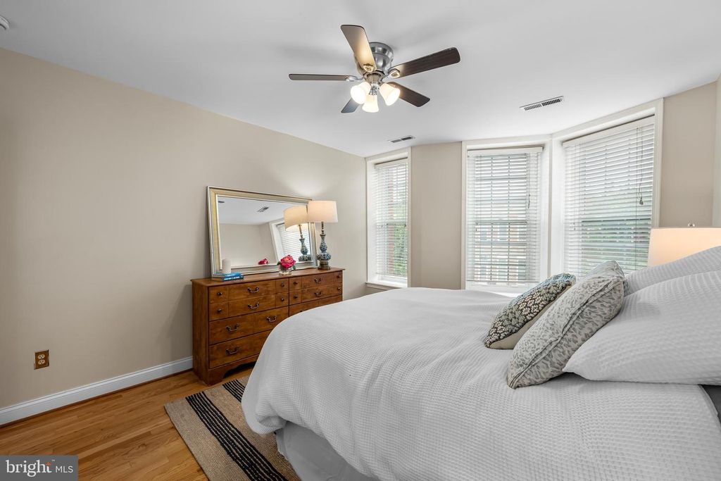 Image 21 of property listing at 132 OSTEND ST W, Baltimore, MD 21230