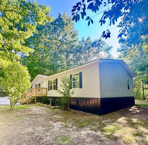 601 Foxwood Dr, Crossville, TN 38571