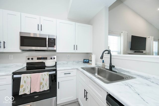 12337 River Valley Drive, Fishers, IN 46037