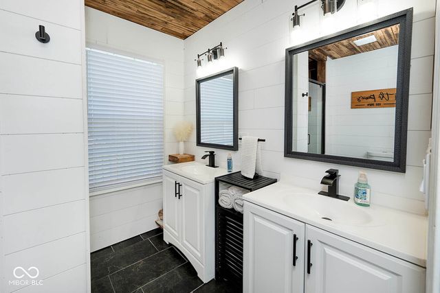 12337 River Valley Drive, Fishers, IN 46037