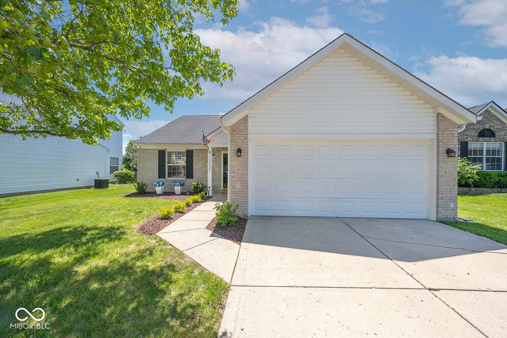 12337 River Valley Drive, Fishers, IN 46037