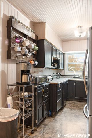 1212 Princeton Avenue, Kalamazoo, MI 49007