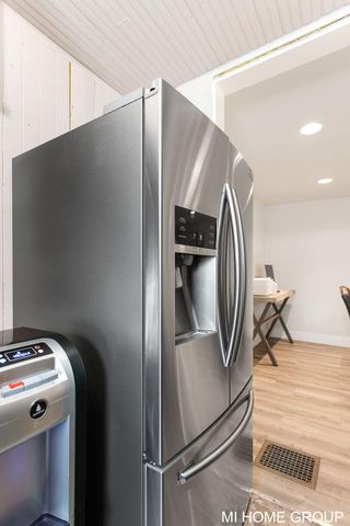 1212 Princeton Avenue, Kalamazoo, MI 49007