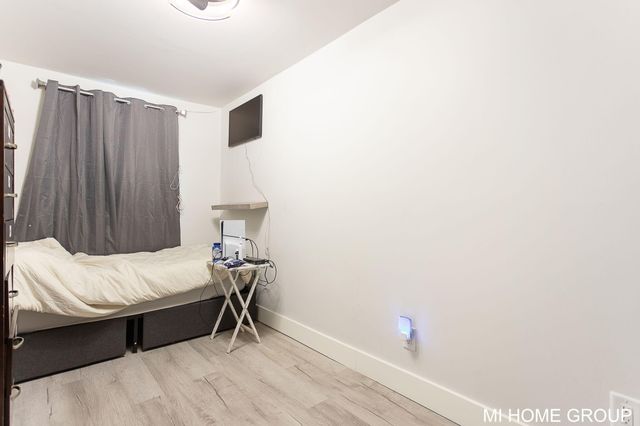 1212 Princeton Avenue, Kalamazoo, MI 49007