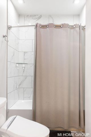 1212 Princeton Avenue, Kalamazoo, MI 49007