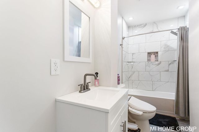 1212 Princeton Avenue, Kalamazoo, MI 49007