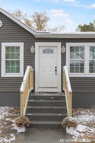 1212 Princeton Avenue, Kalamazoo, MI 49007