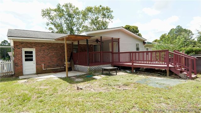 5948 Lexington Drive, Hope Mills, NC 28348