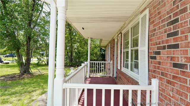 5948 Lexington Drive, Hope Mills, NC 28348
