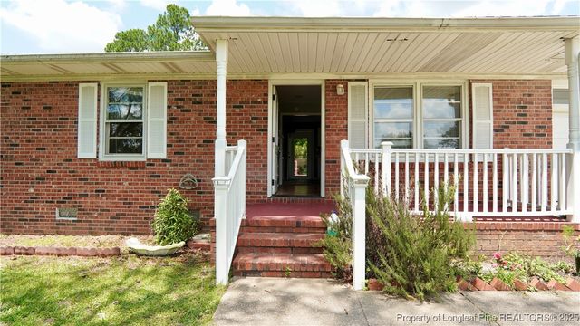 5948 Lexington Drive, Hope Mills, NC 28348
