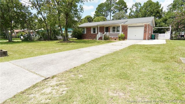 5948 Lexington Drive, Hope Mills, NC 28348