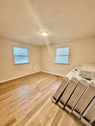 500 Pleasant Valley Road, Morehead, KY 40351