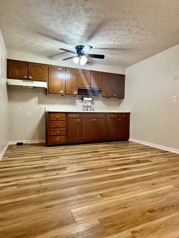 500 Pleasant Valley Road, Morehead, KY 40351