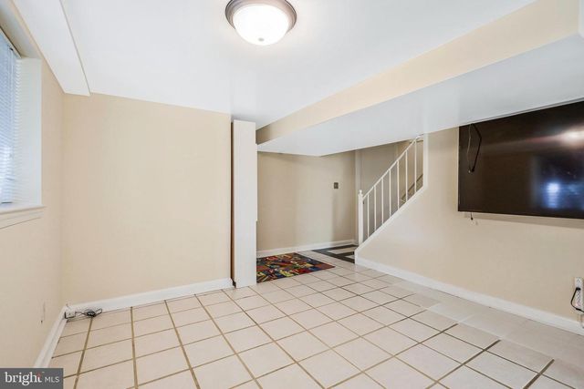 7030 DONNA CIR, Annandale, VA 22003