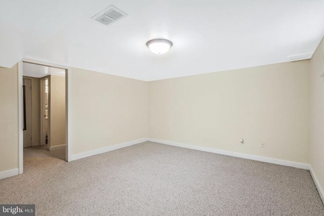 7030 DONNA CIR, Annandale, VA 22003