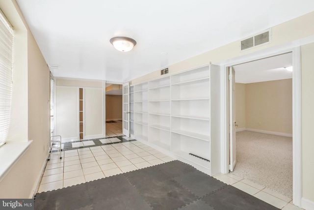 7030 DONNA CIR, Annandale, VA 22003