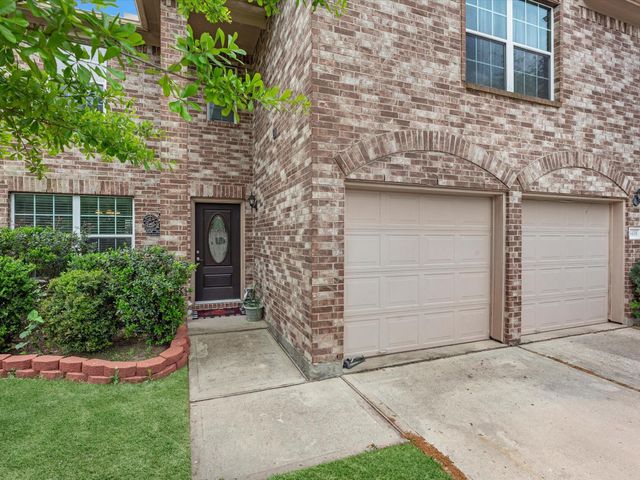 1418 Stonehedge Bend Drive, Houston, TX 77073