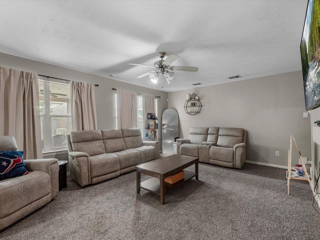 1418 Stonehedge Bend Drive, Houston, TX 77073