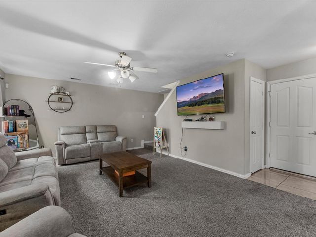 1418 Stonehedge Bend Drive, Houston, TX 77073