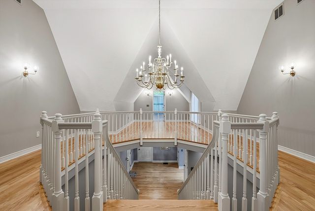 179 South St, Upton, MA 01568