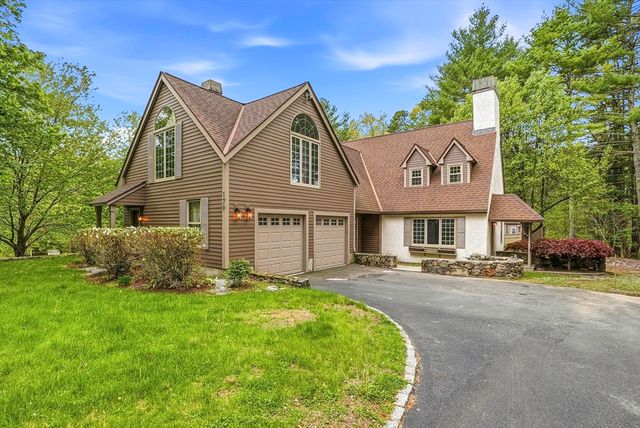 179 South St, Upton, MA 01568
