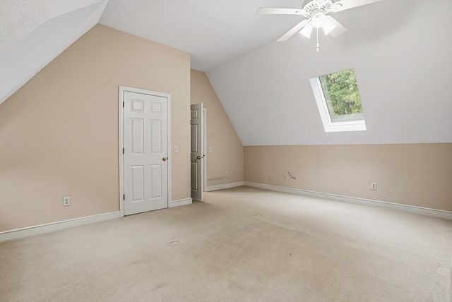 179 South St, Upton, MA 01568