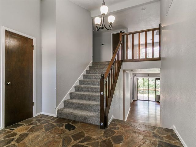 6112 Shaftsbury Road, Oklahoma City, OK 73132