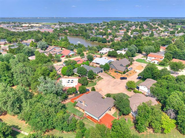 6112 Shaftsbury Road, Oklahoma City, OK 73132