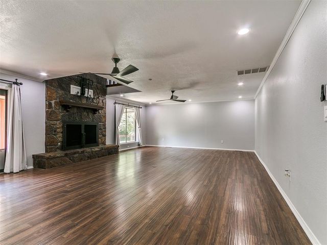 6112 Shaftsbury Road, Oklahoma City, OK 73132