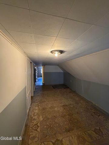 318 Georgetta Dix Plaza, Schenectady, NY 12307