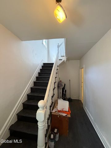 318 Georgetta Dix Plaza, Schenectady, NY 12307