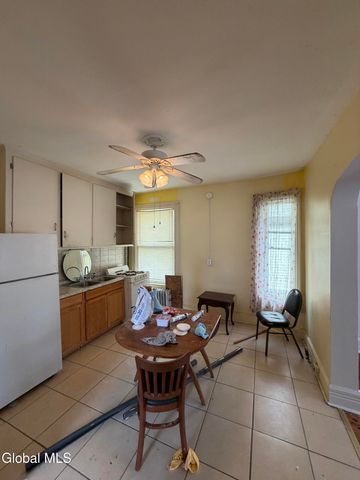318 Georgetta Dix Plaza, Schenectady, NY 12307